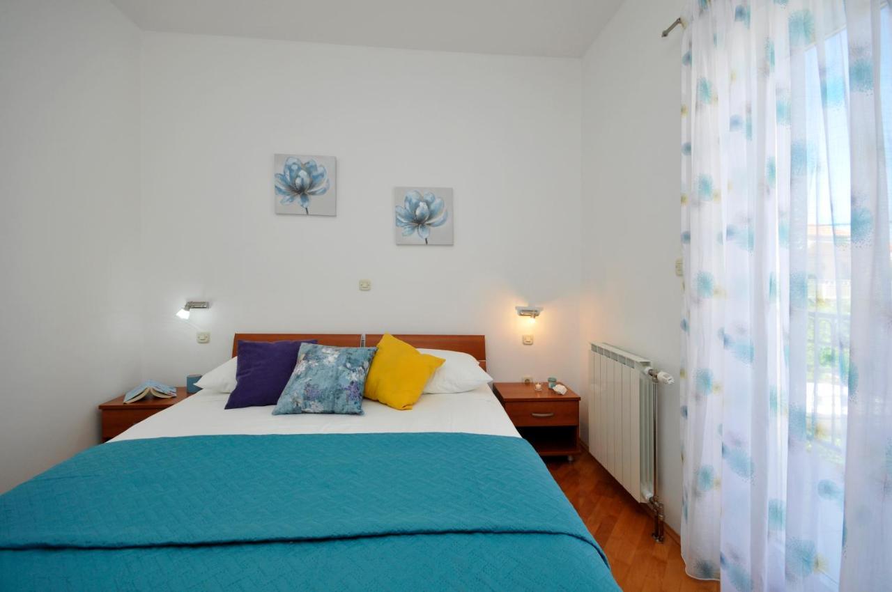 Apartments Roza Трогир Екстериор снимка