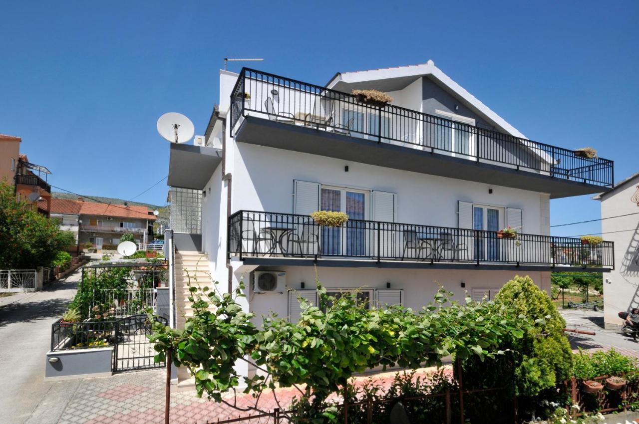 Apartments Roza Трогир Екстериор снимка