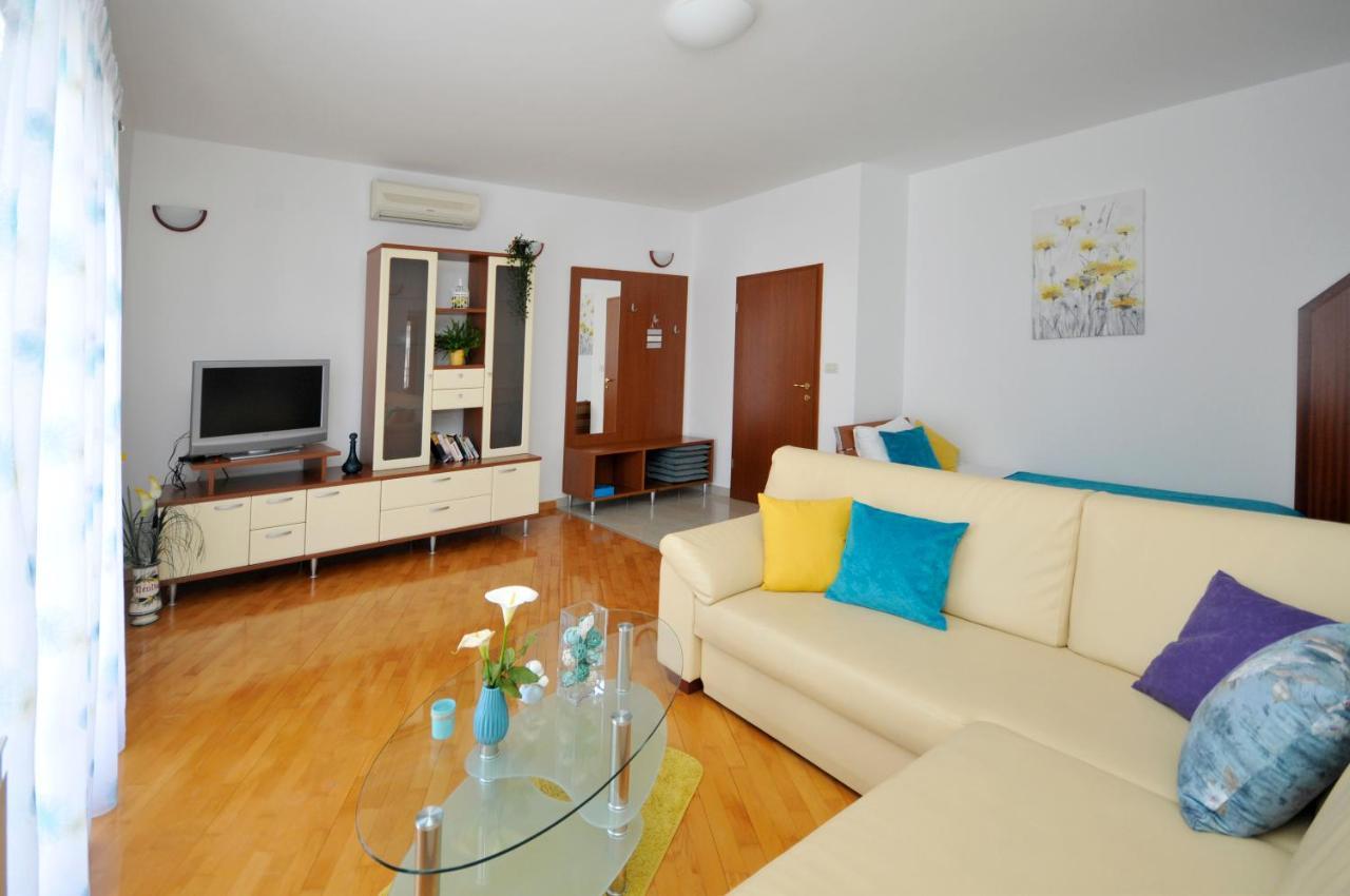 Apartments Roza Трогир Екстериор снимка